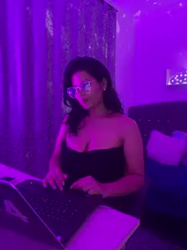 CATHA_EF élő XXX-chatje