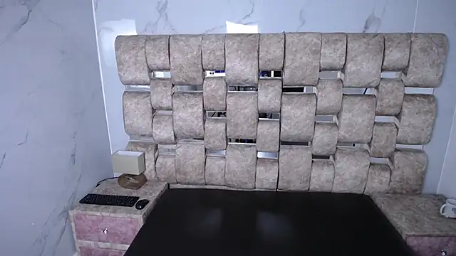 Онлайн чат XXX KathyAiden