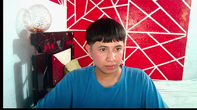 DIDIER_777のライブXXXチャット