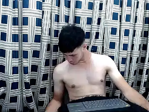 daniel22_cmのライブXXXチャット