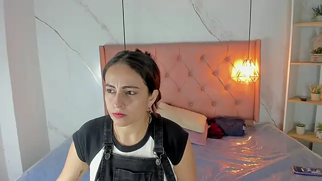 CHARLOTTEDOL – Live XXX-chat