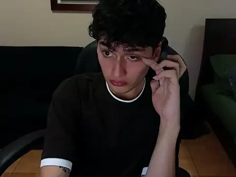 mrpicklesx23のライブXXXチャット