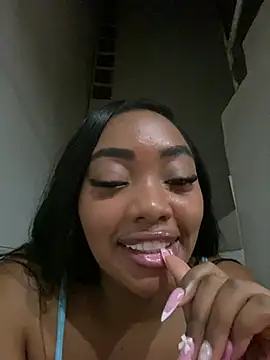 MonicaSex_ élő XXX-chatje