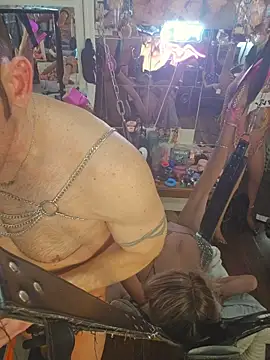 Онлайн чат XXX luvs2cumm69