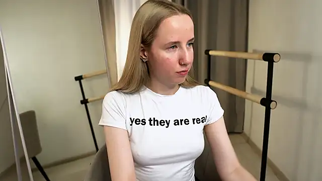 Cassie_Kelman: απευθείας συνομιλία ΧΧΧ