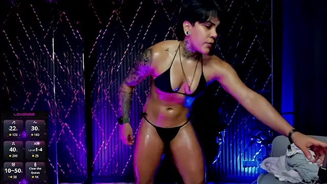 ZhoeStrong 라이브 XXX 채팅