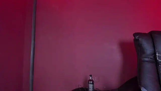 zoe_roux21 即時 XXX 聊天