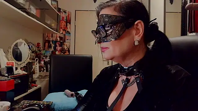 LadyMaxime511 Chat XXX live