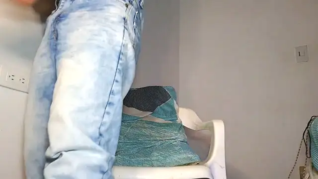 Онлайн чат XXX maximo_vega_newv