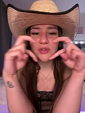 BarbiBliss' Live XXX Chat