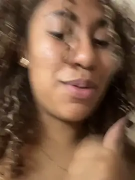 lauraltt's Live XXX Chat