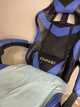 Tai_X's Live XXX Chat