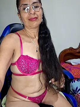 Natasha_50 即時 XXX 聊天