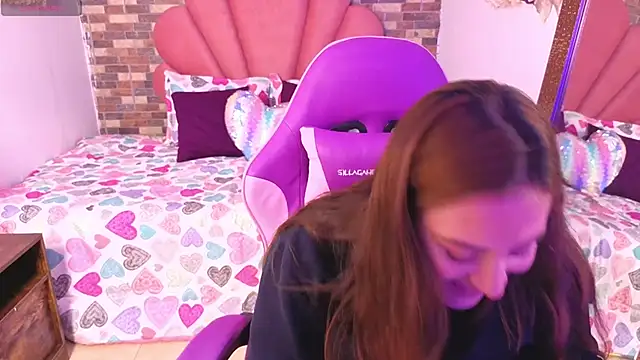 Adrimaretti's Live XXX Chat