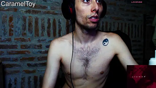 Онлайн чат XXX CaramelToy