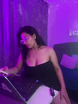 CATHA_EF's Live XXX Chat