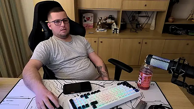 Онлайн чат XXX kevinnlovelly