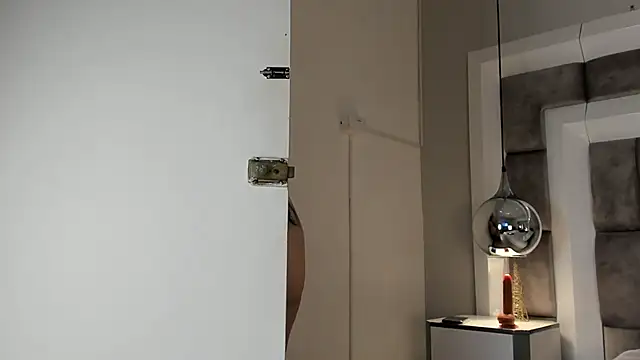 ElenaWatsonn: онлайн-секс-чат