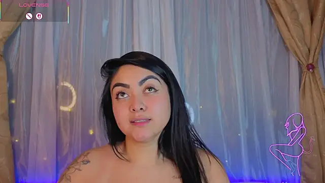 Victoria_Jonhss: онлайн-секс-чат