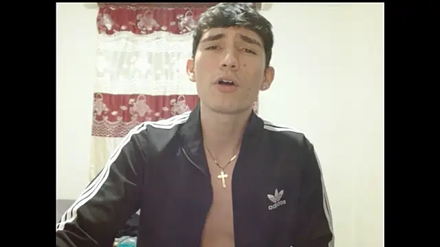 ChicoMaloFfF's Live XXX Chat