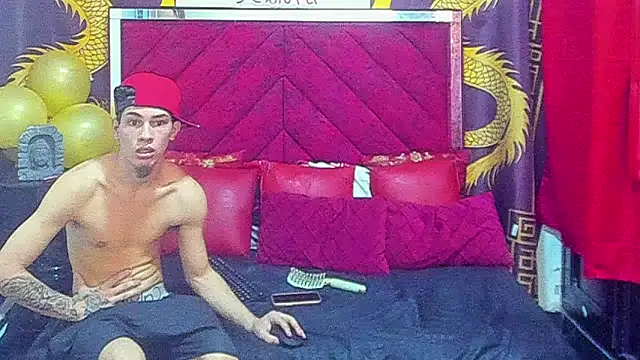 Pride_couple Live XXX Chat