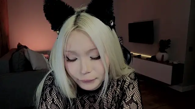 RileyMee Adlı Modelin Canlı XXX Sohbeti