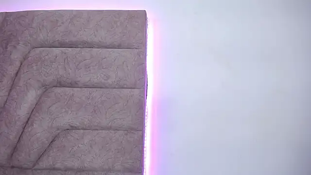 Alice-Owens live XXX chat