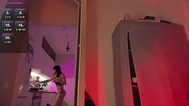 MelanteのライブXXXチャット