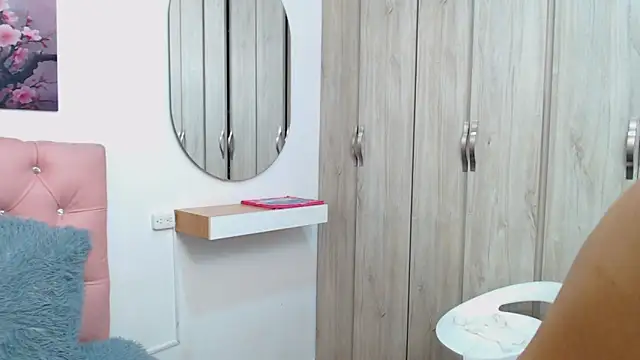 pinky_f00x 即時 XXX 聊天