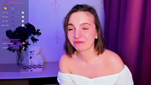 Chat +18 de KindHazelHere_ ao vivo