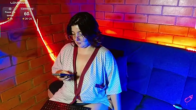 Roxy_f_w – Naživo XXX chat