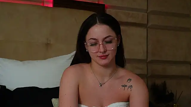 Chat XXX Live LucyLextonX