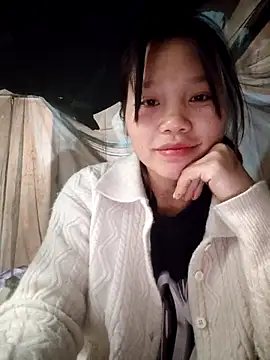 linh-miu99's Webcam Show