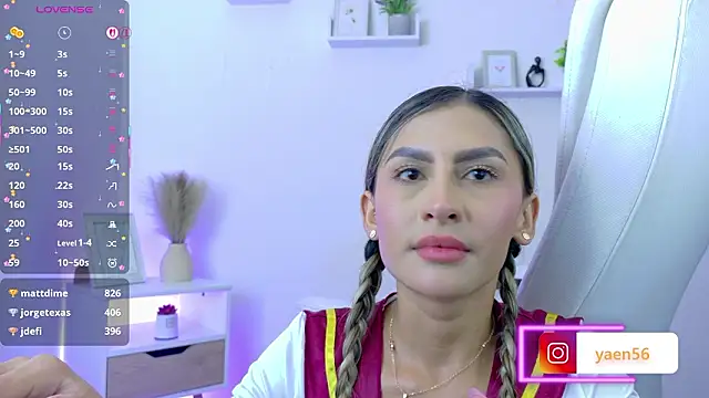 Liah__19: онлайн-секс-чат