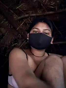 Janvi_Jaitly Adlı Modelin Web Kamerası Şovu