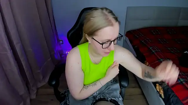 MilanaJune's Live XXX Chat