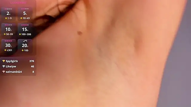 Kira_Adler লাইভ XXX চ্যাট