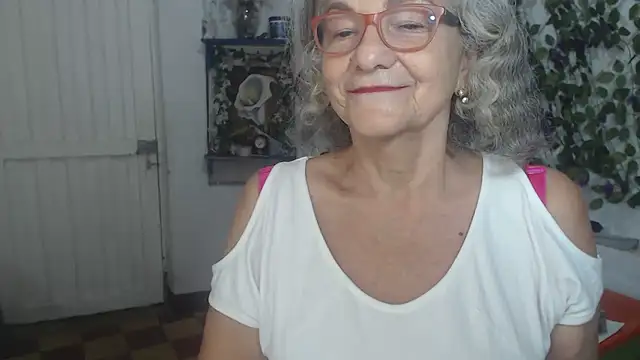 Chat +18 de FunnyGrandma ao vivo