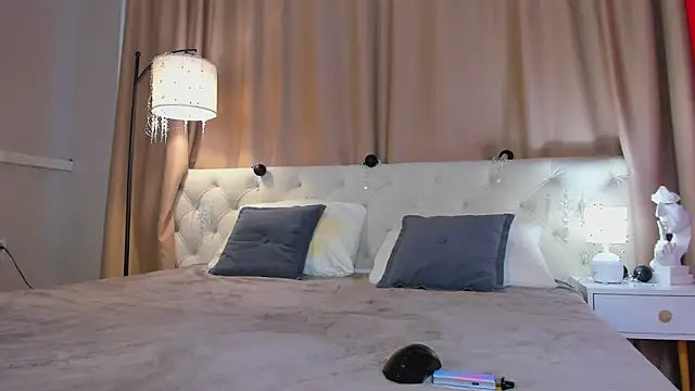 Skelerata Show in webcam