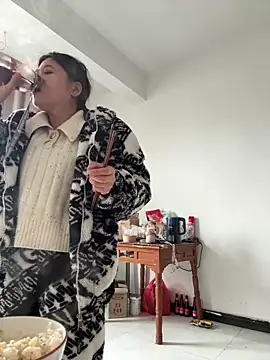 daaqnn: вебкам-шоу