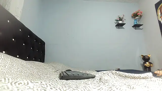 Kinky_FootFall: απευθείας συνομιλία ΧΧΧ