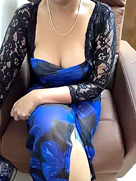 Roja-Telugu777 Adlı Modelin Canlı XXX Sohbeti