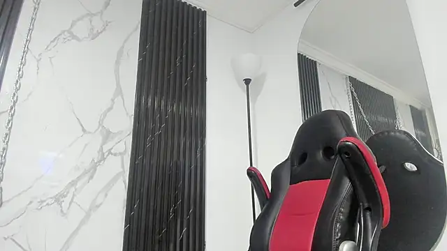 Онлайн чат XXX Tatis__