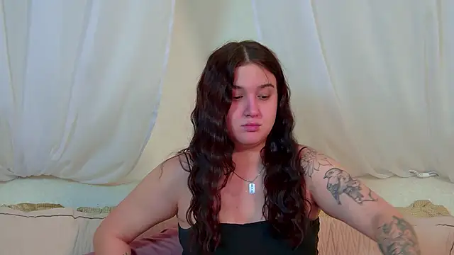 แชท XXX สดของ ChristinaMilton