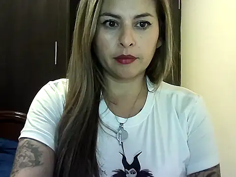 Chat XXX en directo de Valery__Rouse_