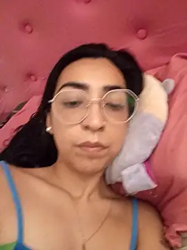 Yani-14 Adlı Modelin Web Kamerası Şovu