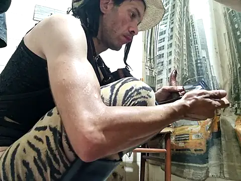 veronicatvcroosleather 网络视讯表演