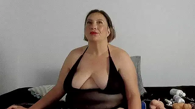 Roxanne76 Adlı Modelin Canlı XXX Sohbeti