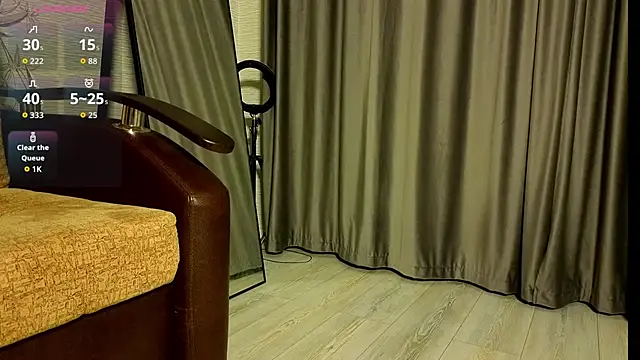 MissPompadure élő XXX-chatje