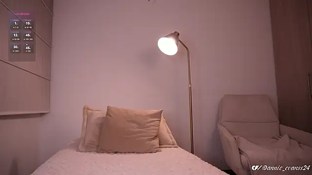 แชท XXX สดของ annie24_evans